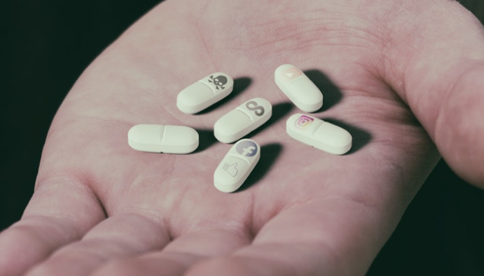 Social Media Pills